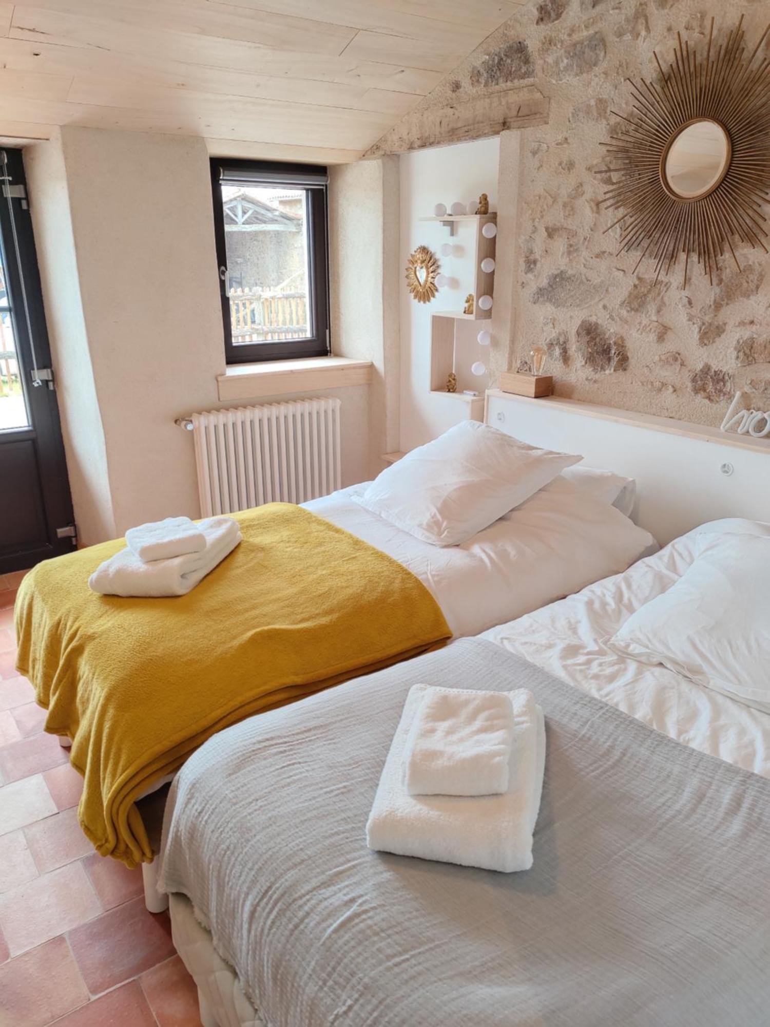 Le Moulin Du Fresne, Chambres D'Hotes Gourgé Екстериор снимка