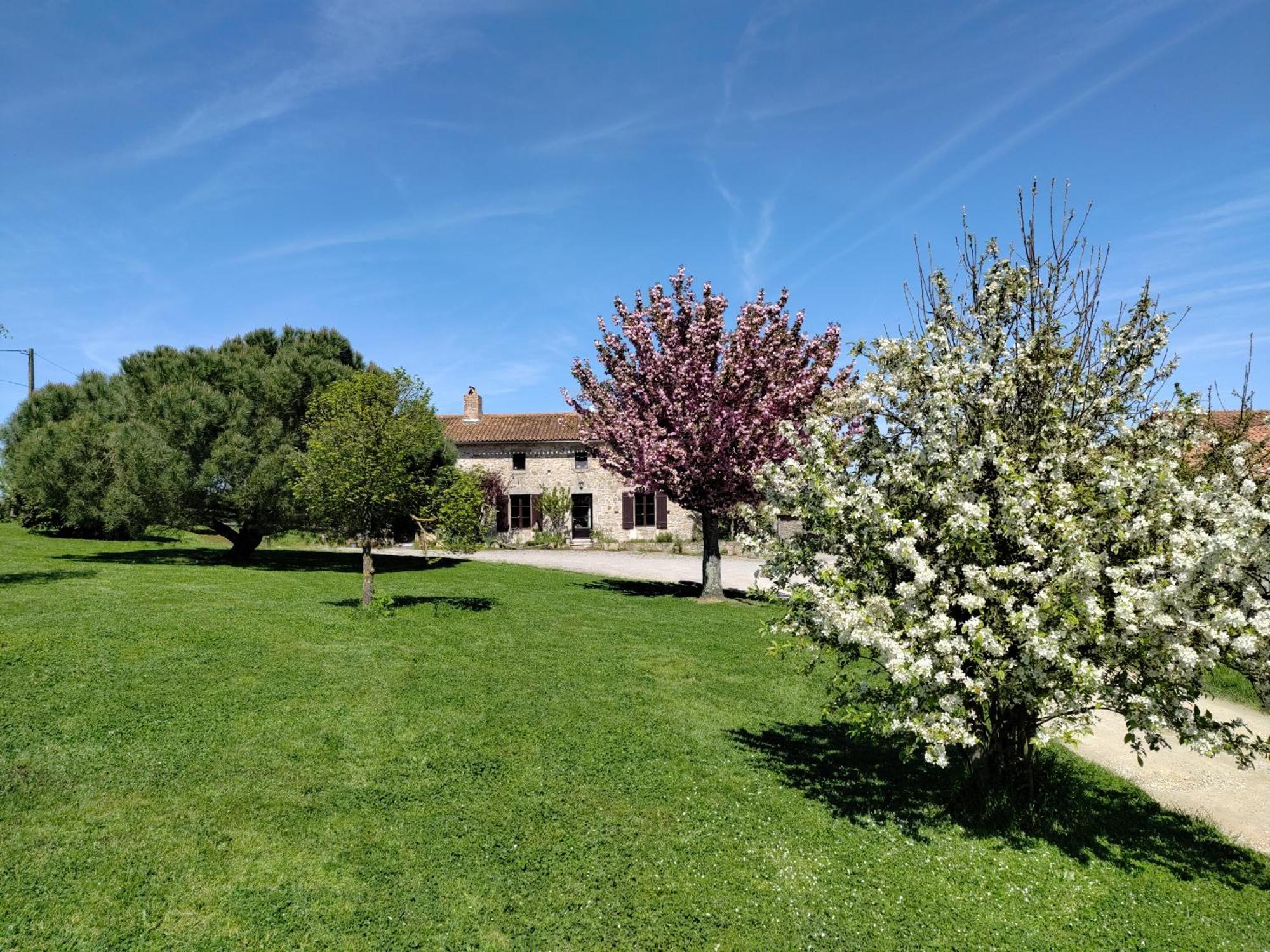 Le Moulin Du Fresne, Chambres D'Hotes Gourgé Екстериор снимка